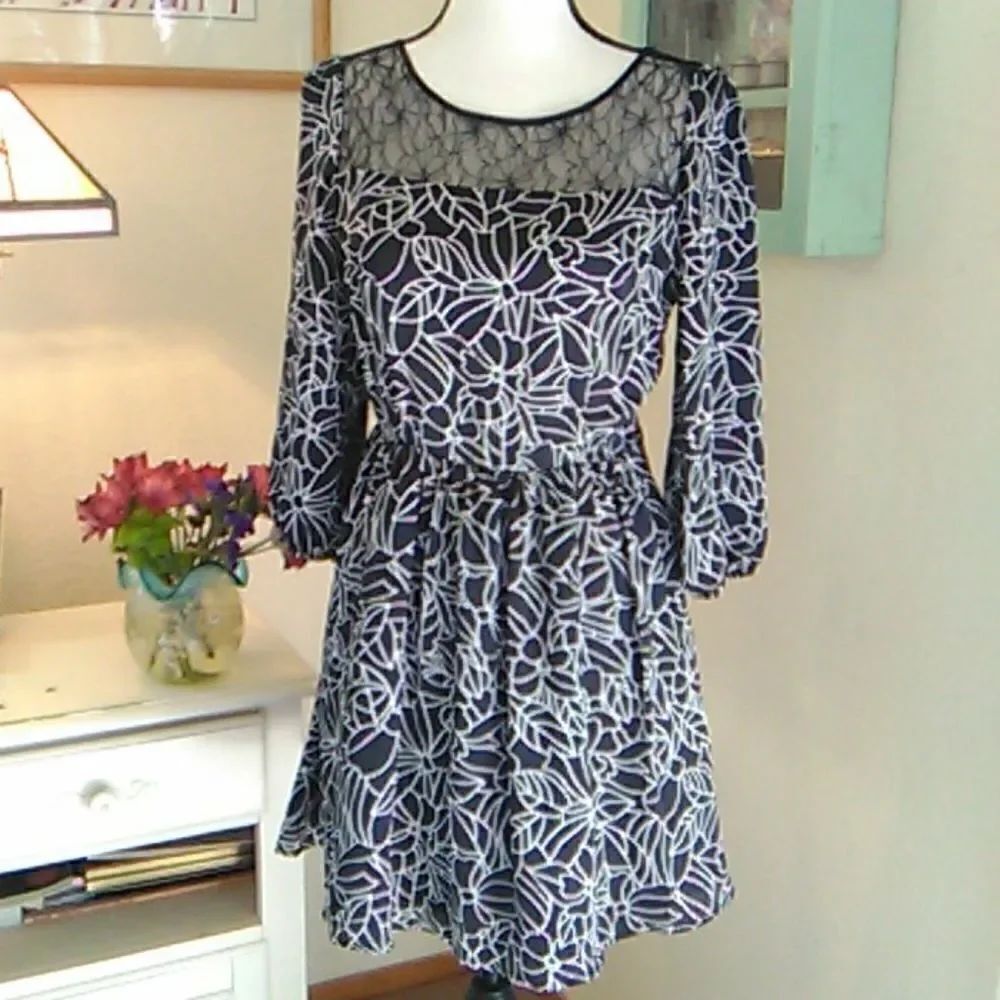 Forever 21 Lace Back Black and White Dress